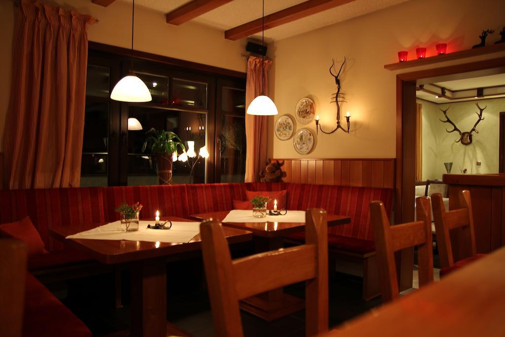 Hotel Waldgasthof Schoening Friesoythe Esterno foto